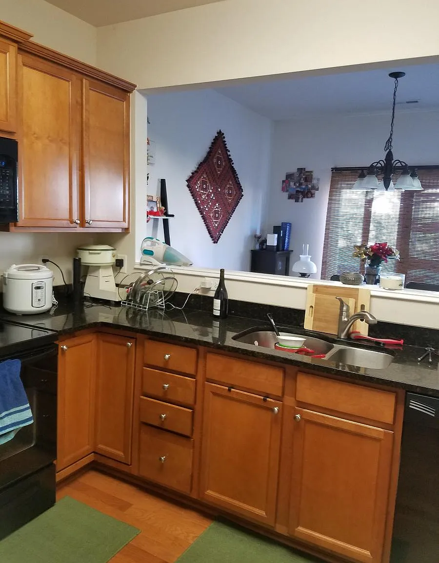 3 bed, 1776 sqft, $2,100 — Photo 2