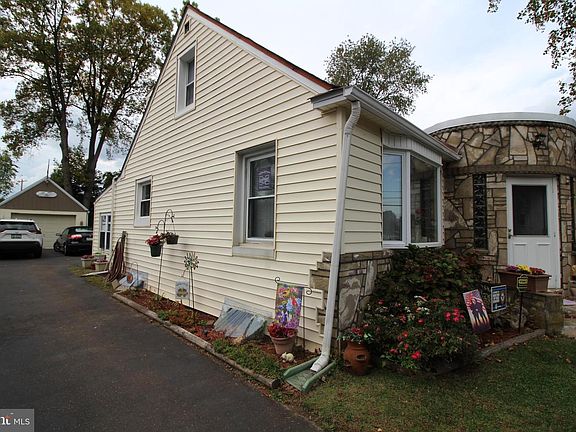 4th image of 1743 Highland Ave