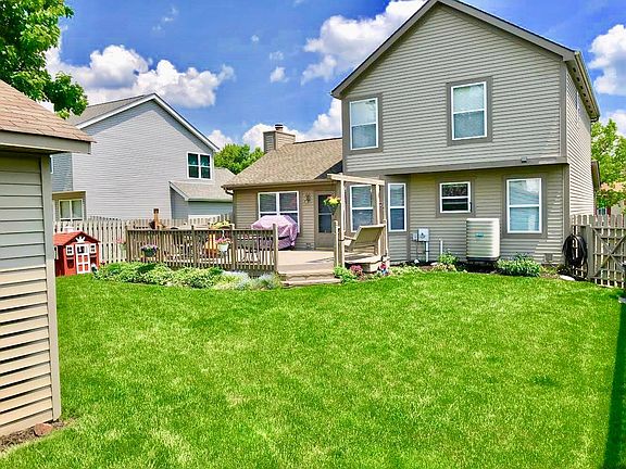 3rd image of 1025 Beaujolais Pl