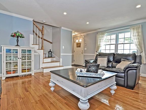 3rd image of 112 Cocasset St APT 3