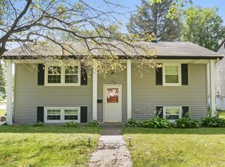 2494 1st Ave E, North Saint Paul, MN 55109
