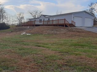 41 Green Valley Dr, Elsberry, MO 63343