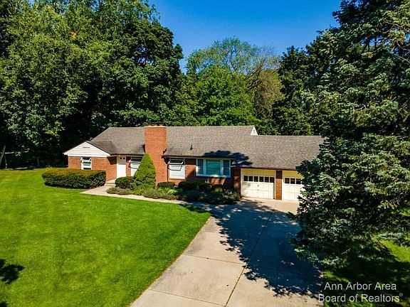 5th image of 920 Vesper Rd