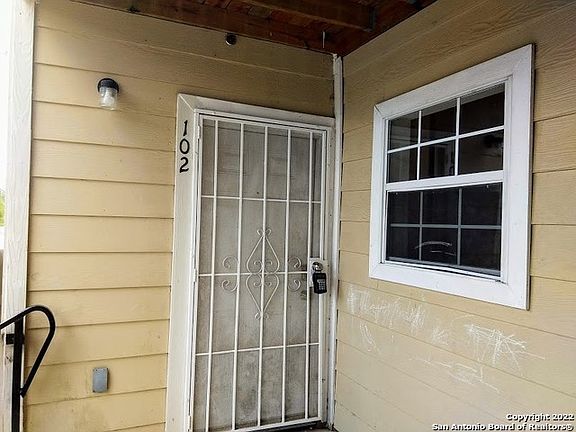 2nd image of 340 Maryland St Ste 102
