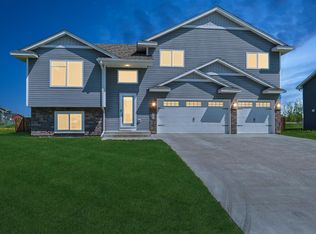 185 E Dickens St, Rush City, MN 55069