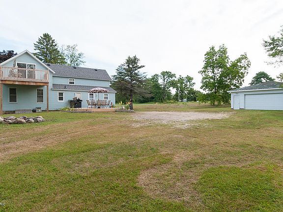 4th image of 7650 E Napier Ave