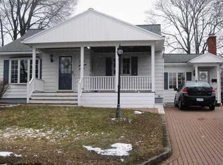 517 W Spruce St, East Rochester, NY 14445