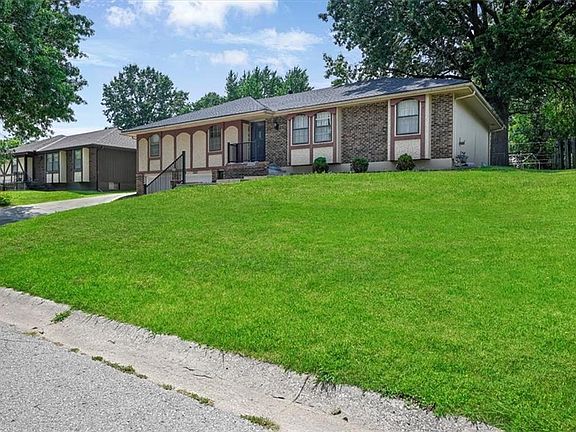 3rd image of 2322 N 83rd Ln