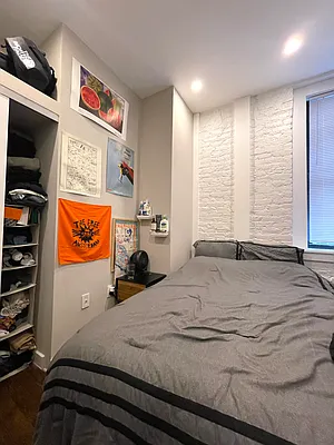 Rented by Douglas Elliman | media 25