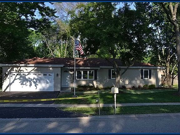 4th image of 126 Tonell Ave
