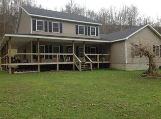 3341 Tariff Rd, Looneyville, WV 25259