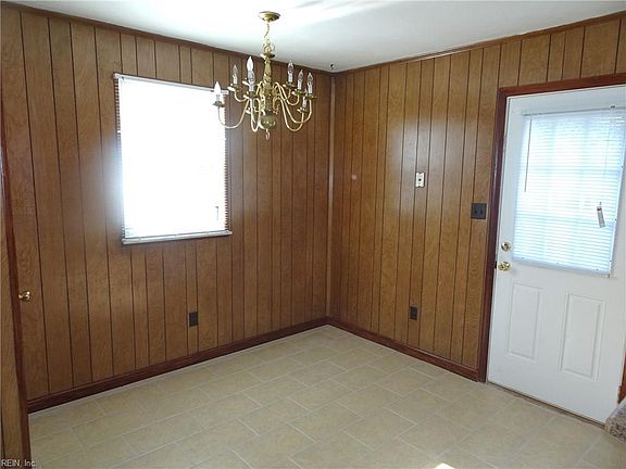 4th image of 2429 Nevada Ave #A