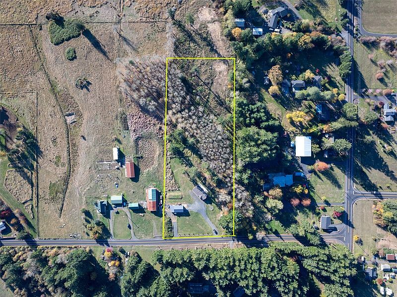 5th image of 275 McLaughlin Road
