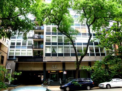 30 E Elm St, Chicago, IL, 60611