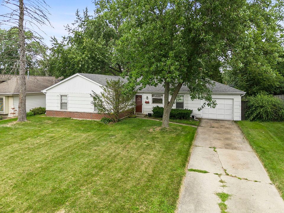 911 Countryside Dr, Wheaton, IL 60187 | Zillow