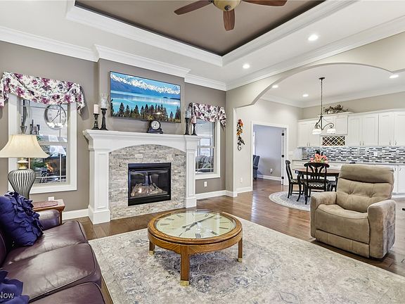 5th image of 21200 Castlewood Dr