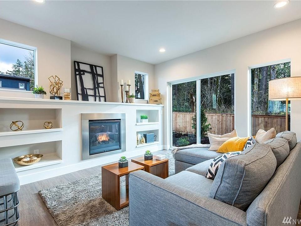 Living room and yard