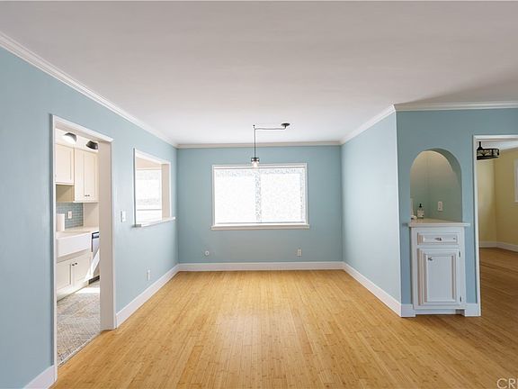 5th image of 625 N Flores St APT 204