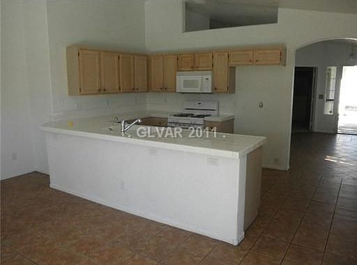 5th image of 7101 Old Village Ave