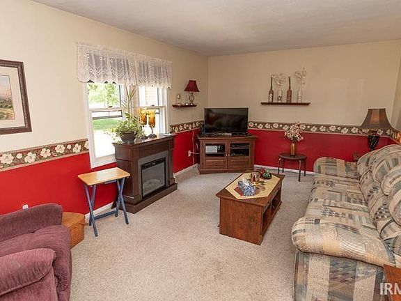 3rd image of 21150 Clover Hill Ct