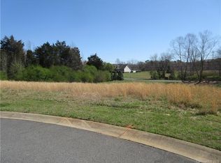 609 Muirfield Dr, Albemarle, NC 28001