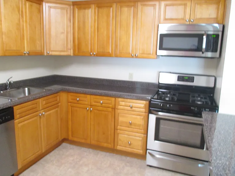 Tor View Village Apartments — Photo 15