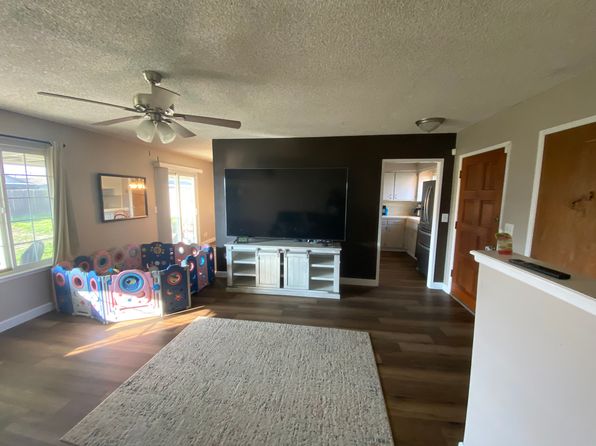 277 W Deodar Dr