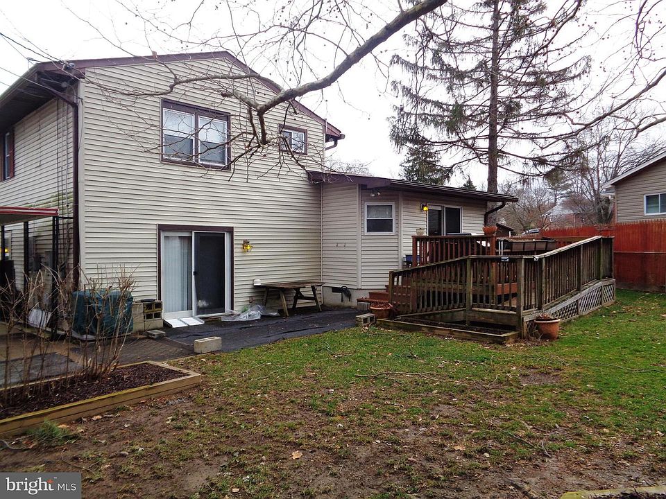 2nd image of 3802 Cherrybrook Rd