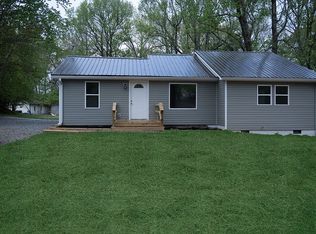 161 Post Oak Ave, Camden, TN 38320