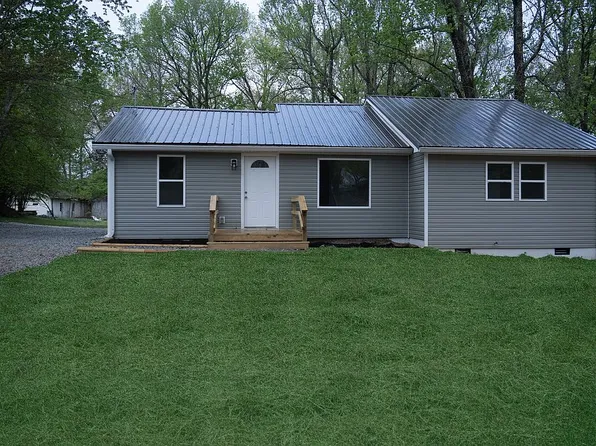 161 Post Oak Ave, Camden, TN 38320