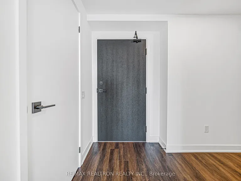 609 Sherbourne St #3201 — Photo 5