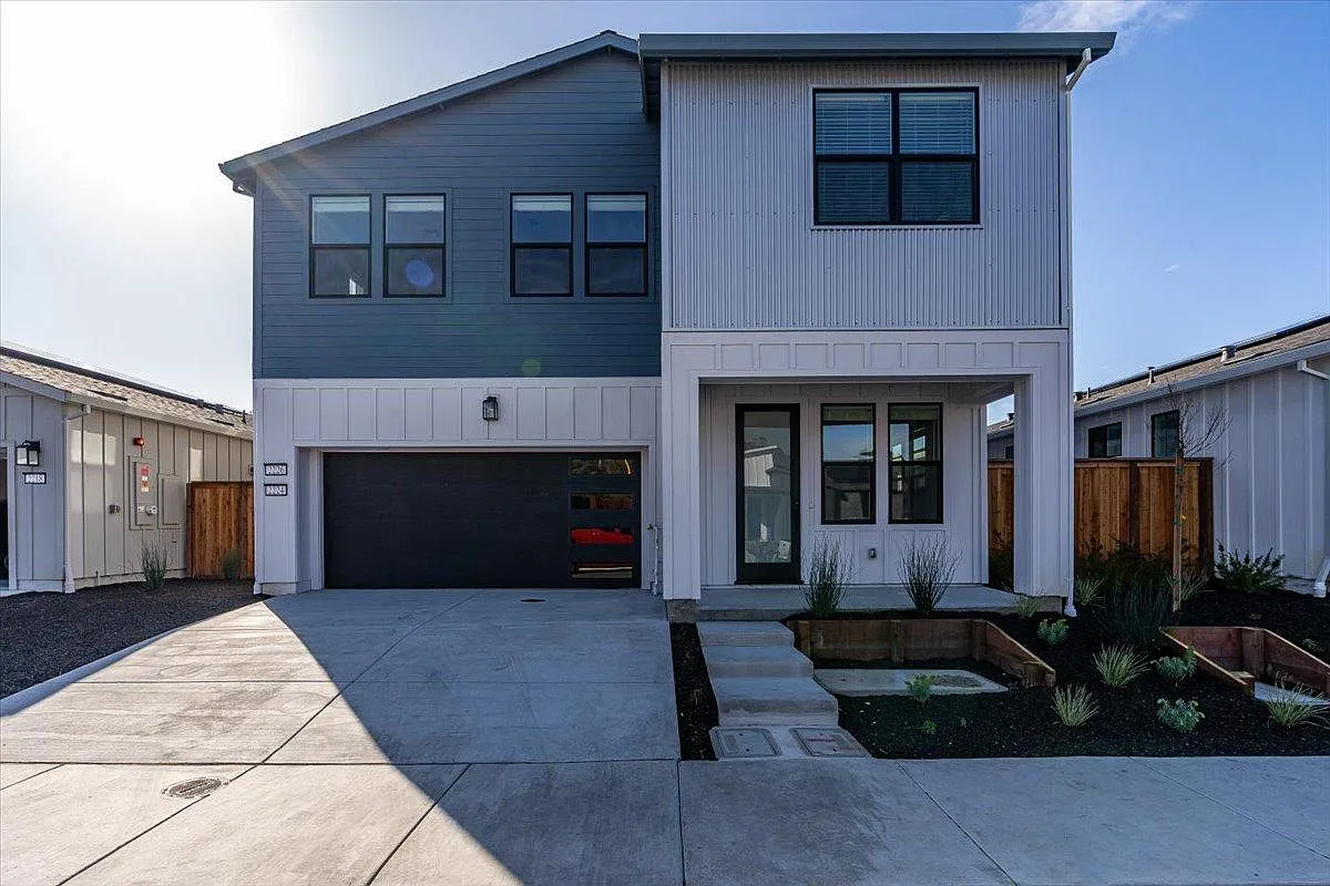 1 bed, 568 sqft, $1,975 — Photo 1