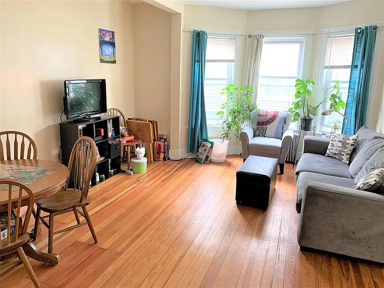 57 Marion St — Photo 4