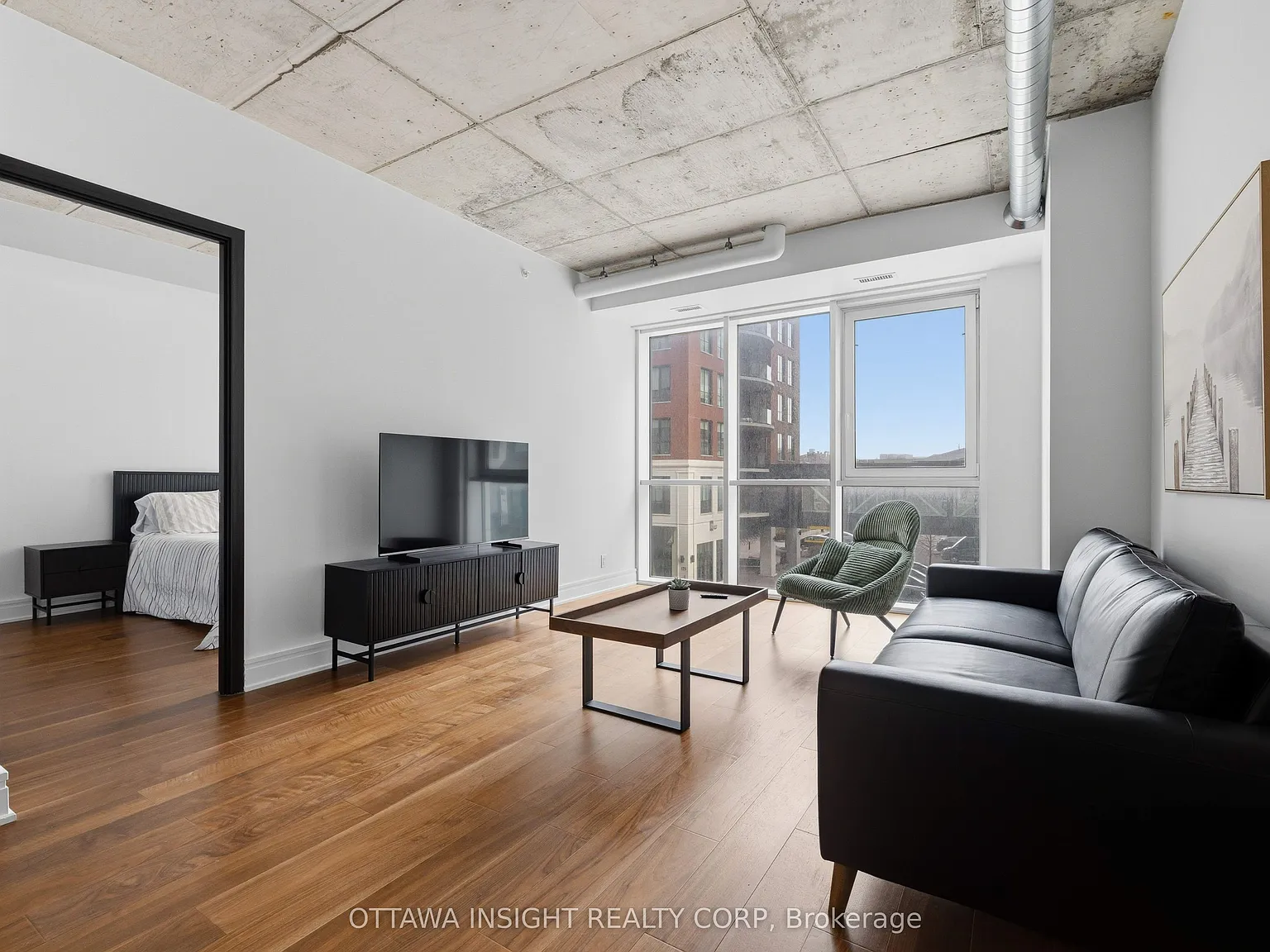150 Marketplace Ave — Photo 2