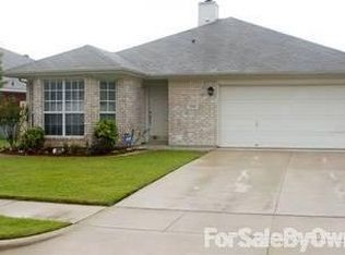 3229 Silent Creek Trl, Hurst, TX 76053
