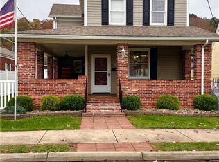 312 Barkwill St, Saint Marys, WV