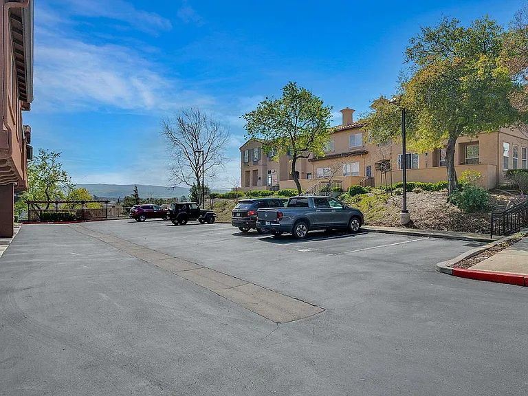 Meritage Cmn — Photo 34