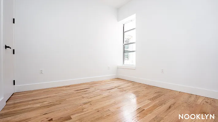Rented by Nooklyn NYC LLC | media 12