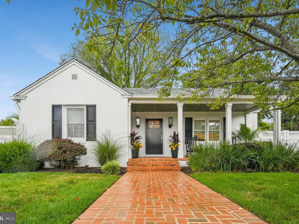 207 Seymour Ave, Saint Michaels, MD 21663