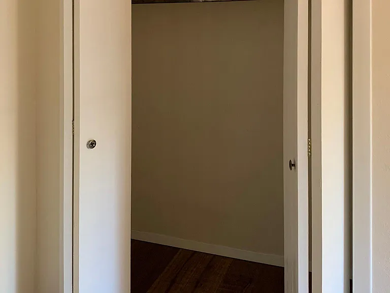 2310 Benton Ave — Photo 9