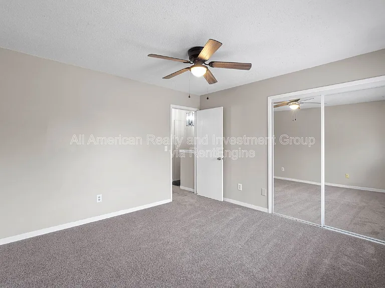 611 Center St #10 — Photo 16