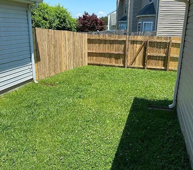 2542 Sonar St — Photo 2