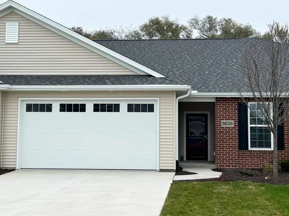 5629 Kristi Ln, Bettendorf, IA 52722