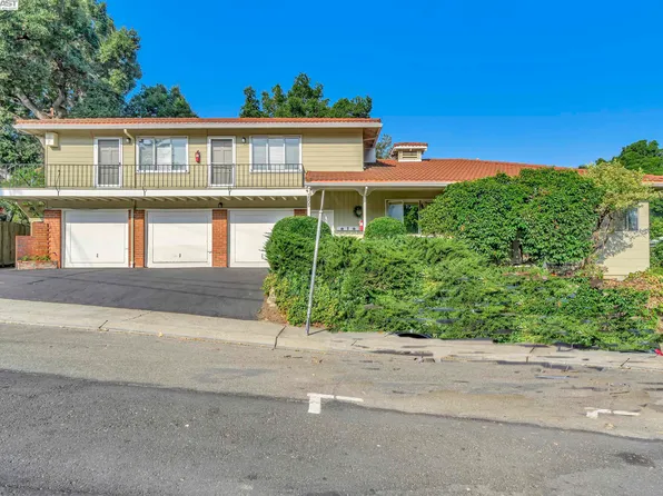 1501 Carmel Dr, Walnut Creek, CA 94596