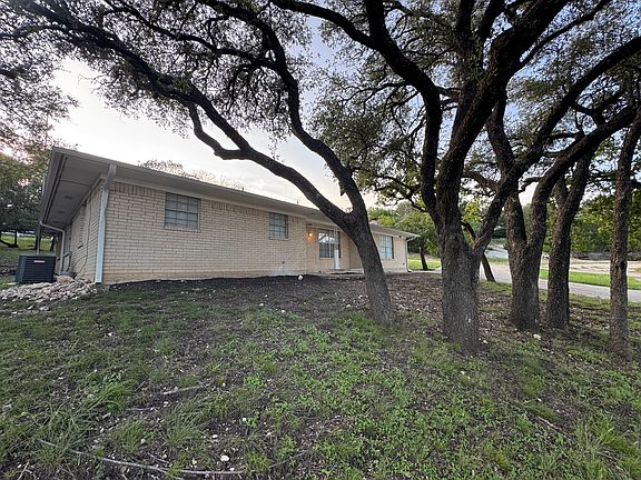 3rd image of 1002 S 31st St
