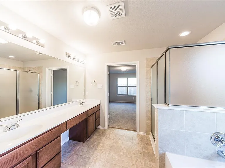 2534 Sandbar Shark Ct — Photo 9
