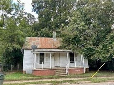 903 E Davis St, Burlington, NC, 27215