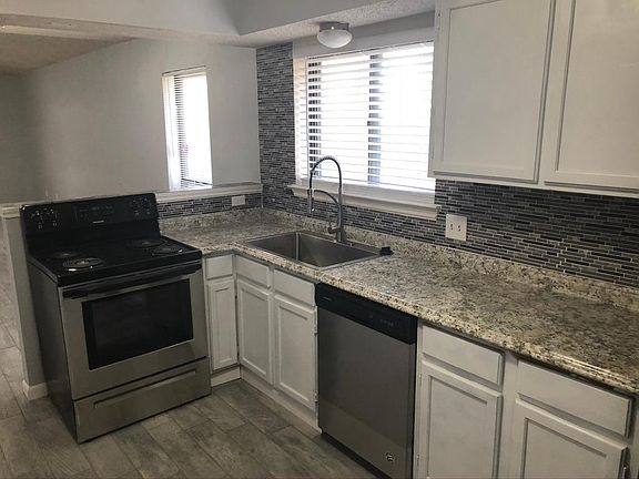 5th image of 909 Westover Dr