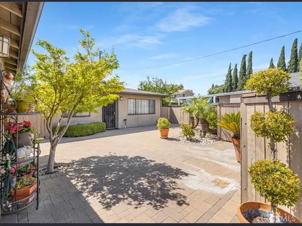 2116 Orange Ave, Santa Ana, CA 92707