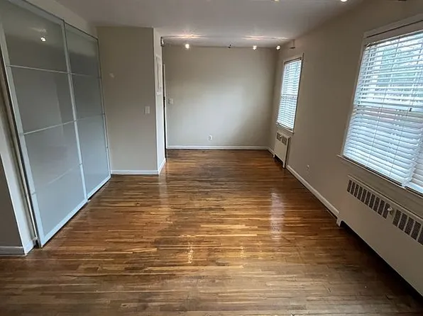 180 Pinewood Rd #24, Hartsdale, NY 10530